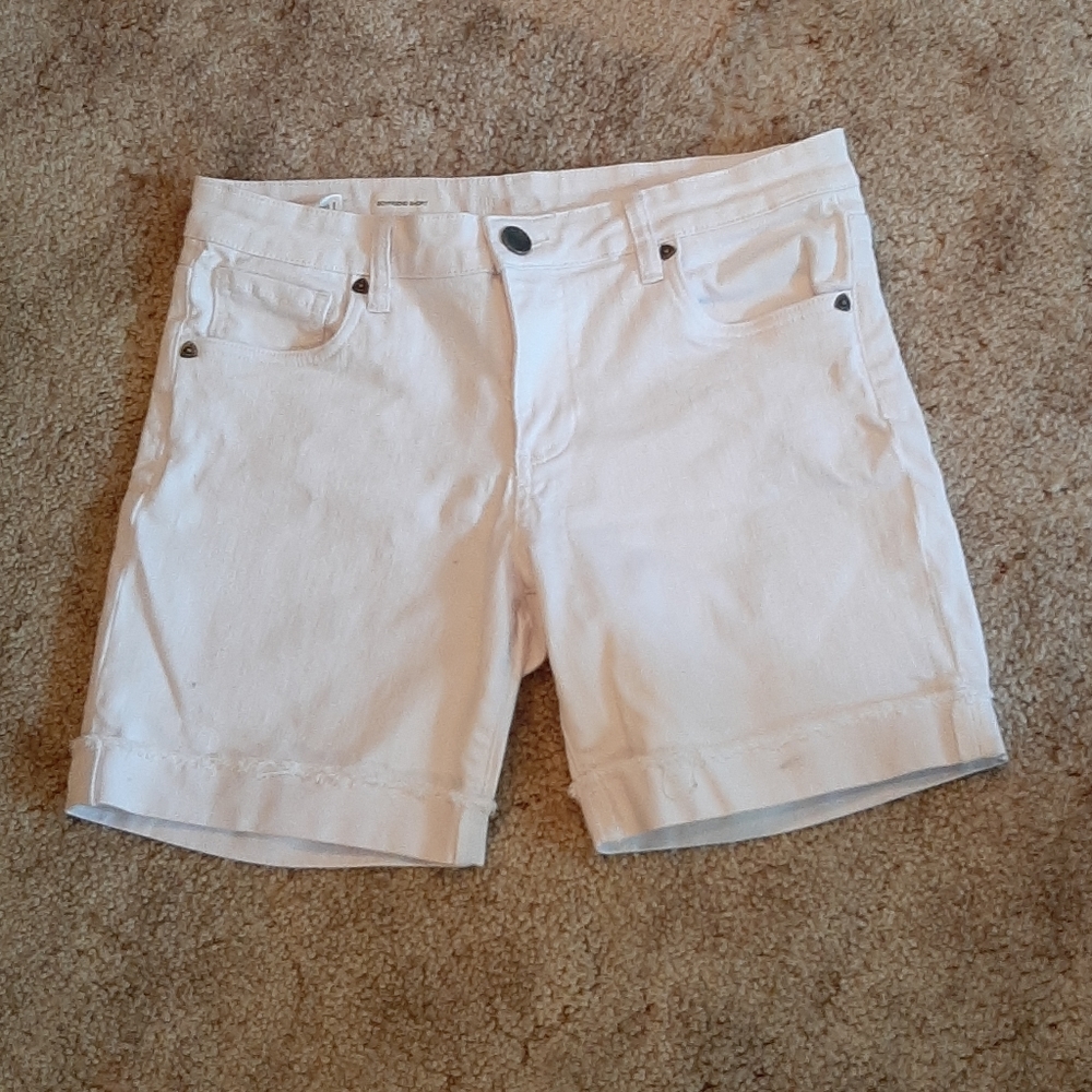 White boyfriend shorts